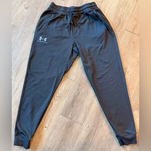 Under Armour Men's UA Sportstyle Joggers Pants, Men’s Medium, Black